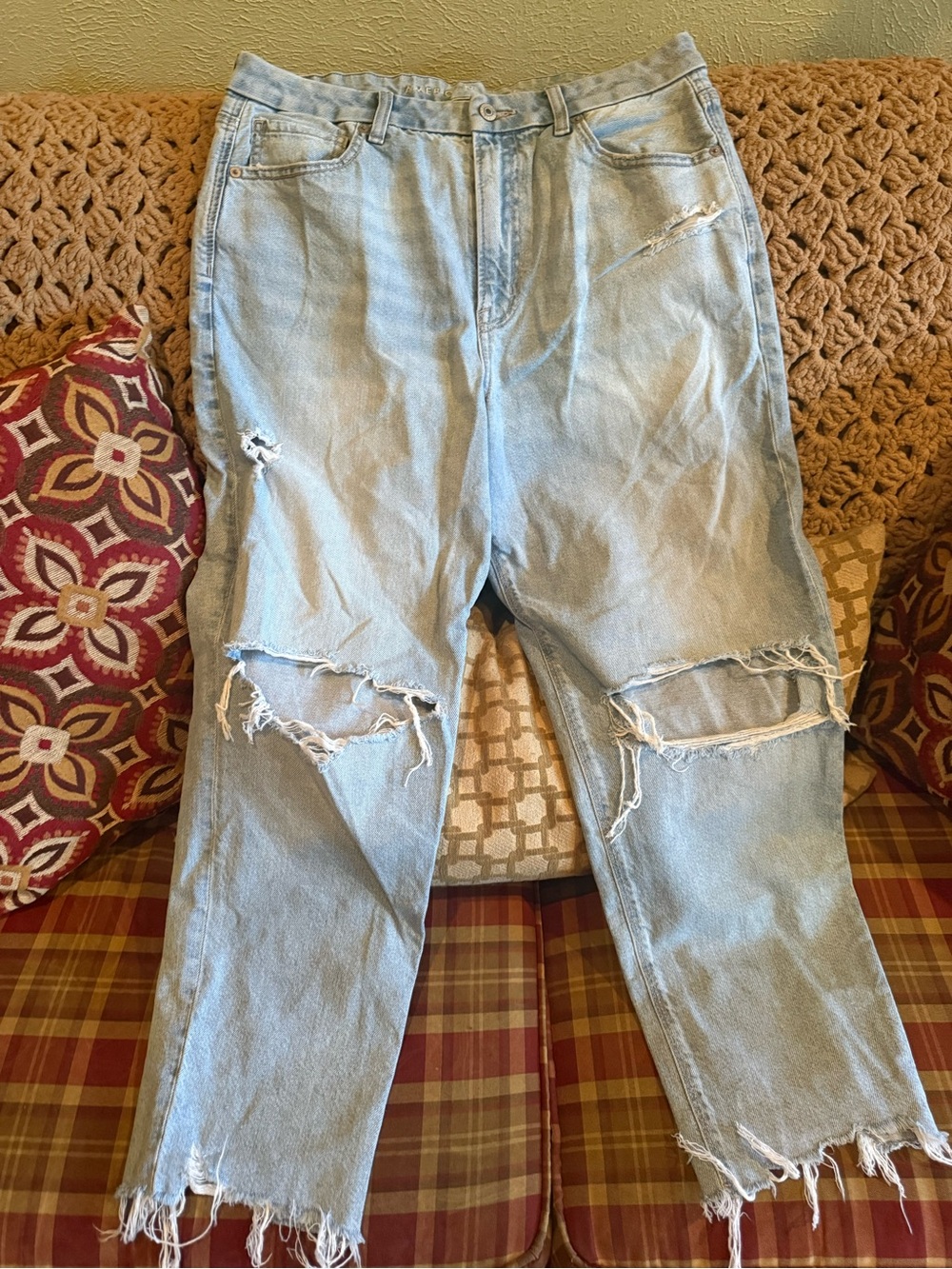 American Eagle Outfitters Light Blue Denim Jeans